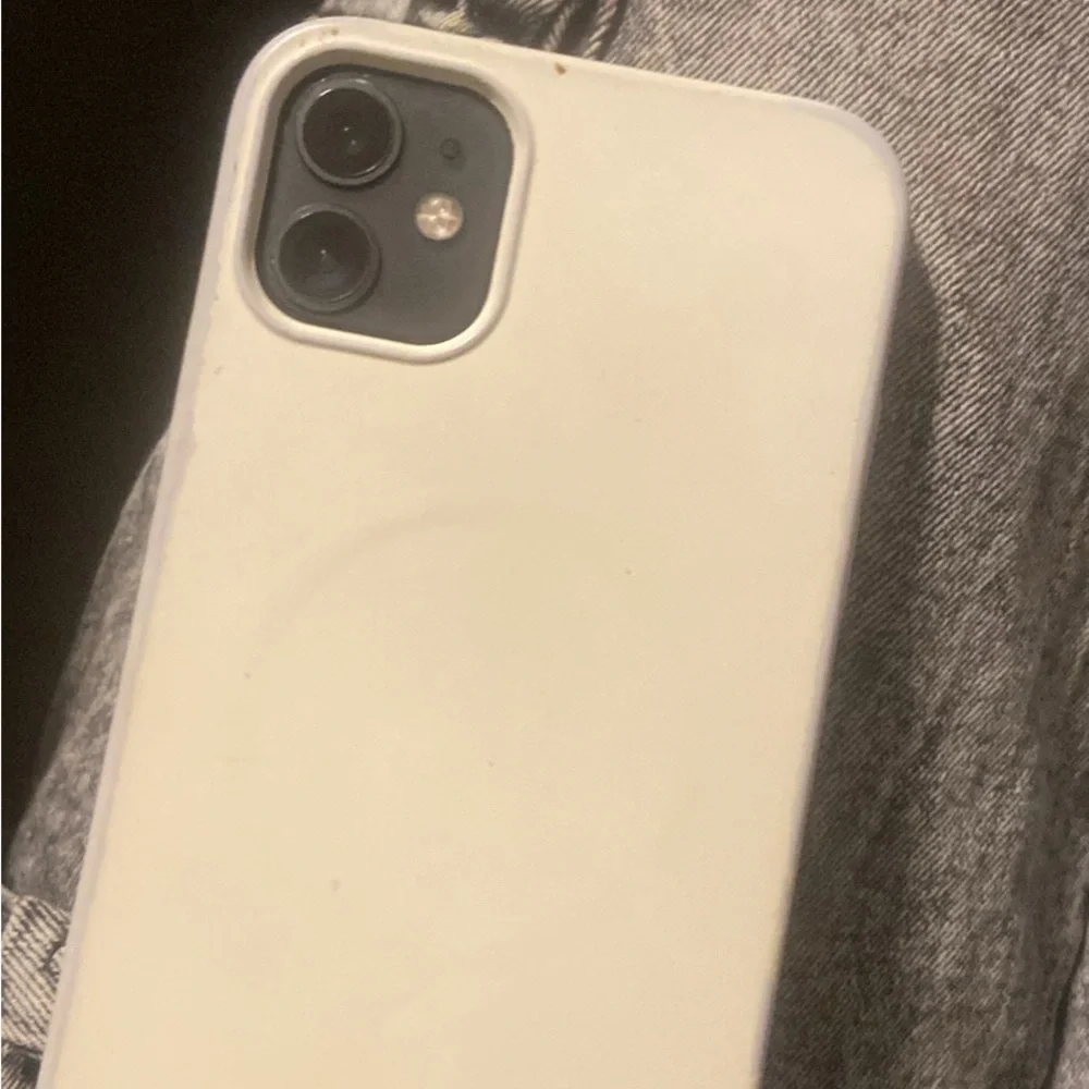 Apple Smartphone with White Frame
